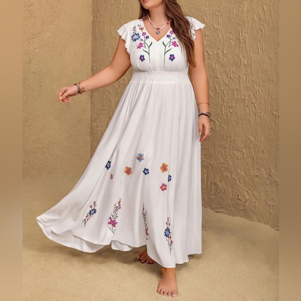 Floral Embroidered Plus Size Maxi